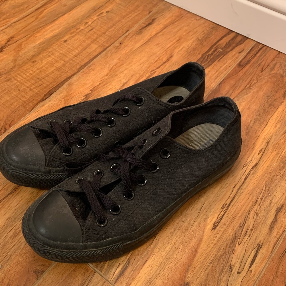 Black Converse